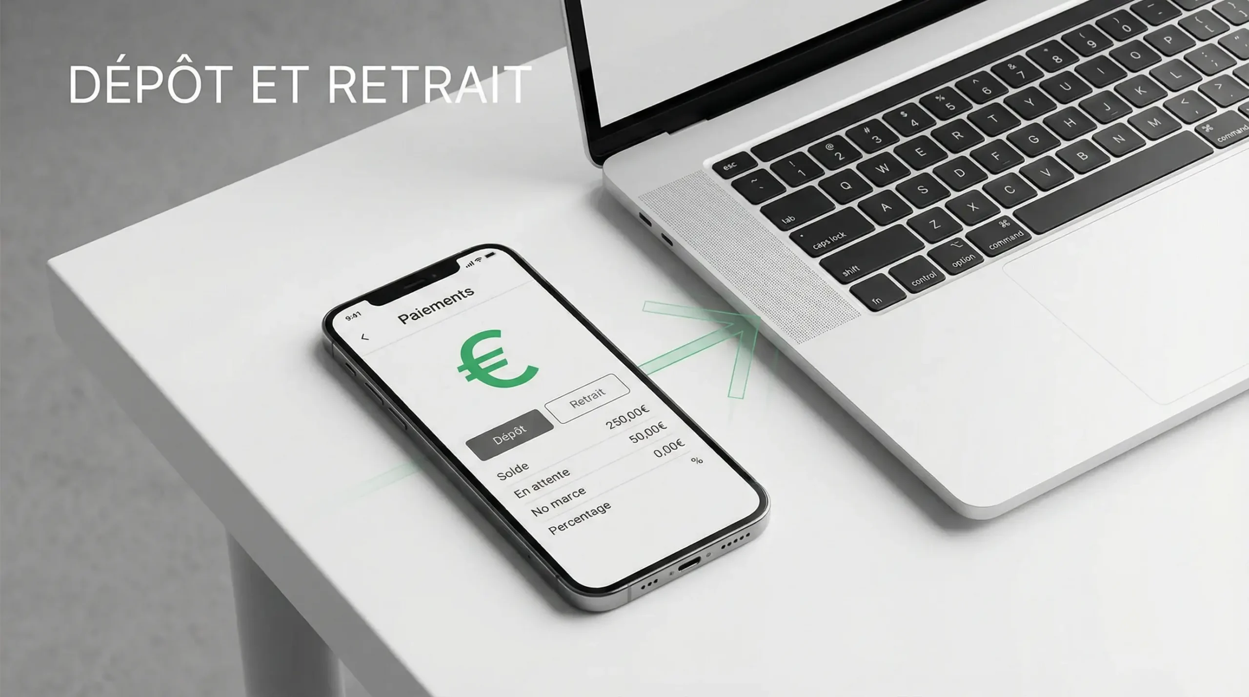 Méthodes de paiement : smartphone posé à côté d'un ordinateur portable sur un bureau avec le symbole € lumineux